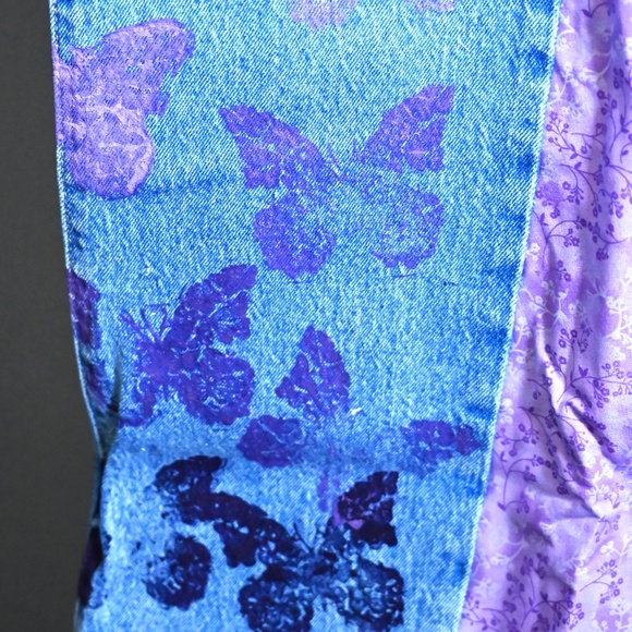 evi’s 501 Original – Flared Conversion with Hand-Painted Purple Butterflies - Picture 3 of 6